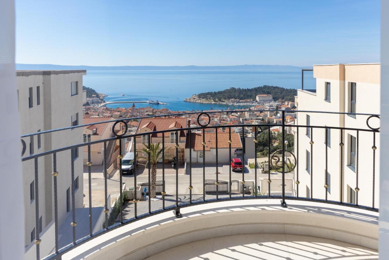 Villa Smaragd - Lapis - Luxury Apartment With Shared Pool Makarska Exterior foto